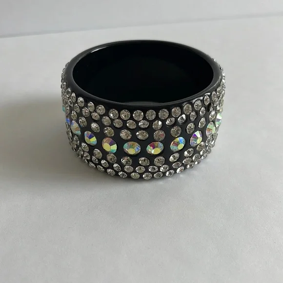 It’s Raining Rhinestones 🌧 Bejeweled Bangle Bracelet - Picture 2 of 4